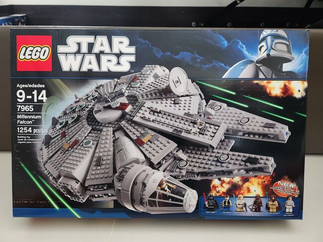 LEGO Star Wars Millenium Falcon, Lego 7965, Jo, Star Wars, Singapore 