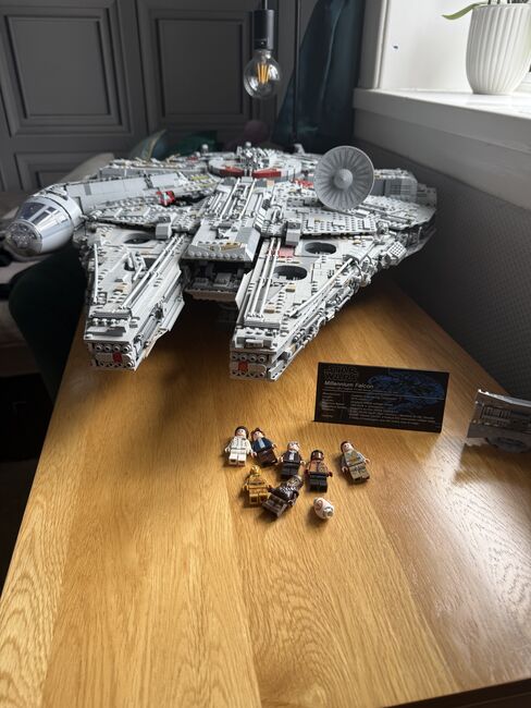 LEGO Star Wars Millennium Falcon UCS 75192, Lego 75192, Aaron, Star Wars, Leeds