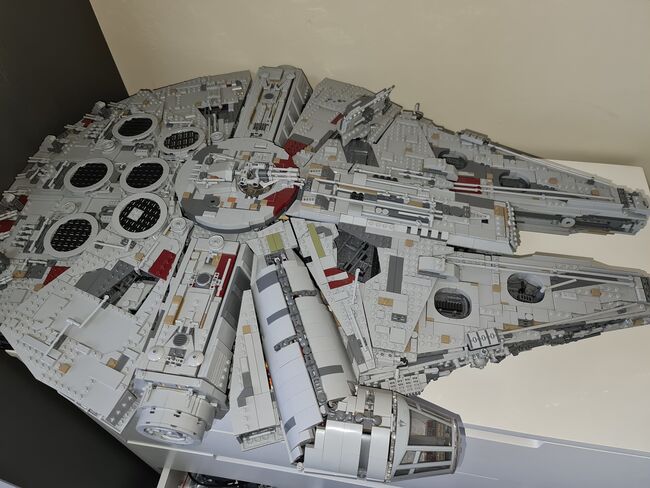 Lego star wars ucs millennium falcon, Lego 75192, Marius Lubbe, Disney, Kempton Park