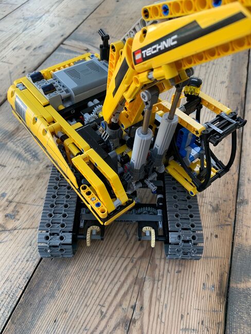 LEGO Technic - 8043 - Motorized Excavator, Lego 8043, Black Frog, Technic, Port Elizabeth, Image 4