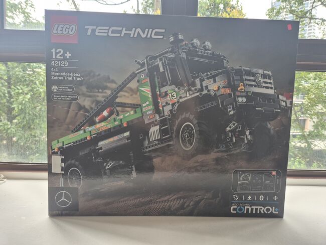 LEGO Technic App-controlled 4x4 Mercedes-Benz Zetros Truck, Lego 42129, Kandyce, Technic, Singapore, Image 2
