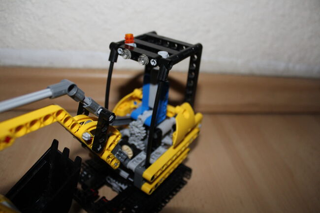 Lego Technic Bagger 8047 Bauanleitung Vitirnenmodell, Lego 8047, Marko , Technic, Dessau-Rosslau, Abbildung 4