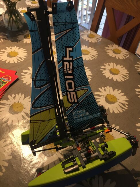 Lego technic Catamaran, Lego 42105, Caterina, Technic, Middlewich, Image 2