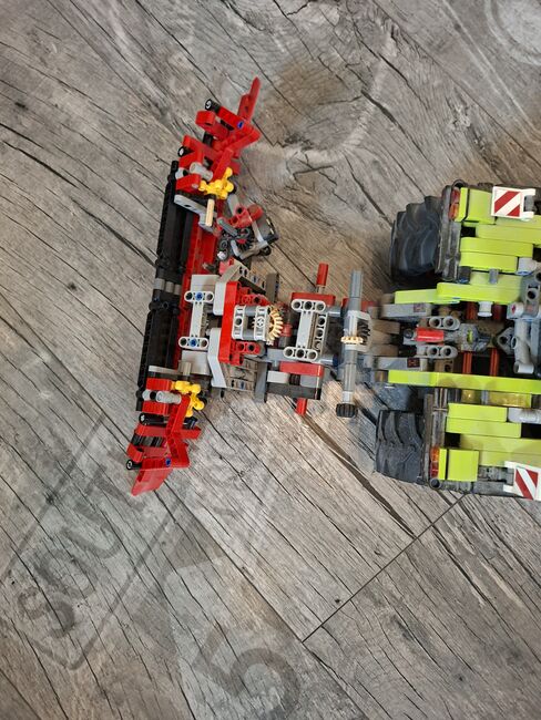 LEGO Technic CLAAS XERION 5000 TRAC VC, Lego 42054, Felix , Technic, Axams, Image 3