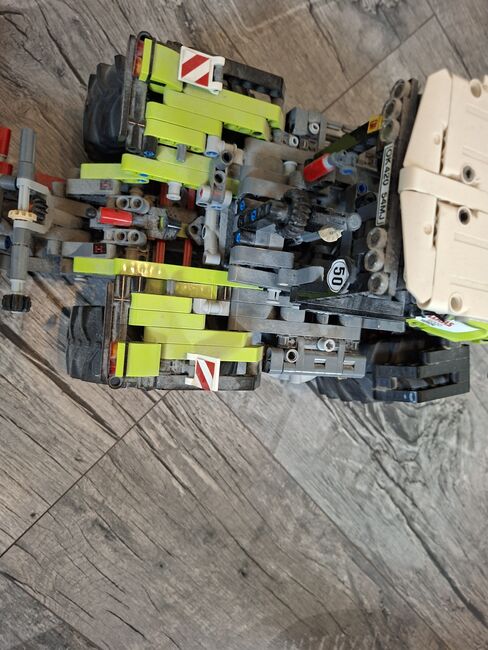 LEGO Technic CLAAS XERION 5000 TRAC VC, Lego 42054, Felix , Technic, Axams, Abbildung 4