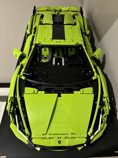 LEGO TECHNIC: Lamborghini Sián FKP 37 (42115), Lego, Charles, Technic, London, Abbildung 2