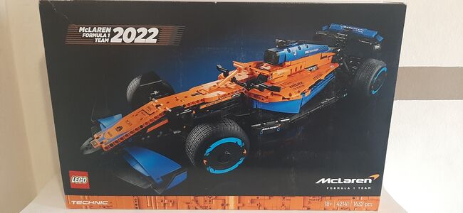 Lego Technic Maclaren For Sale, Lego 42141, Howard Wallace , Technic, Centurion, Image 2