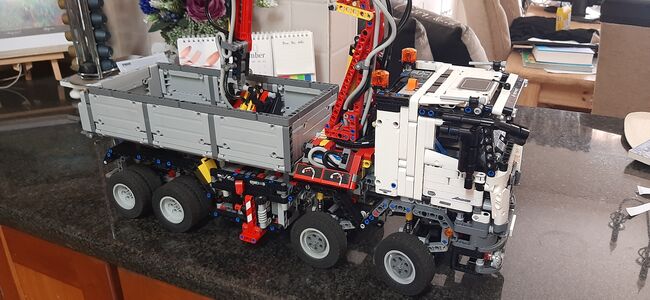 Lego Technic Mercedes Benz Arocs For Sale, Lego 42043, Howard Wallace , Technic, Centurion, Image 4