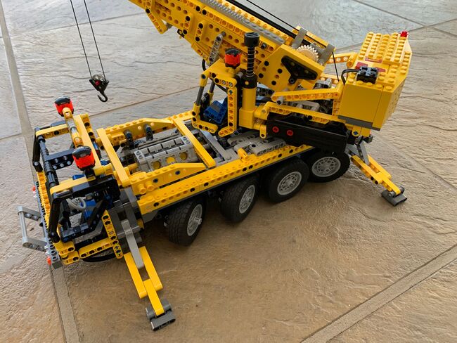 LEGO - Technic - Mobile Crane - 8421, Lego 8421, Black Frog, Technic, Port Elizabeth, Image 12