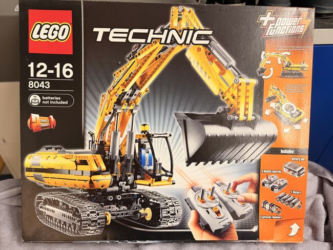 Lego Technik - Motorisierter Raupenbagger, Lego 8043, Julia Kößer, Technic