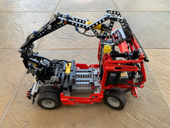 LEGO - Technic - Pneumatic Truck - 8436, Lego 8436, Black Frog, Technic, Port Elizabeth, Image 12