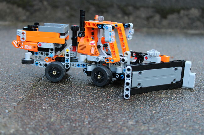 Lego Technic Roadwork Crew, Lego 42060, Lara S, Technic, Hamburg, Abbildung 3