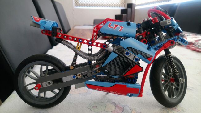 LEGO Technic Street Motorcycle 42036 (Retired Product), Lego 42036, Ivan, Technic, Bromhof, Randburg , Abbildung 2
