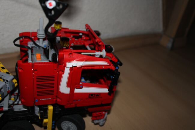 Lego Technic Truck mit Power- Schwenkkran 8258 Vitrinenmodell, OVP, BA, Licht, Lego 8258, Marko , Technic, Dessau-Rosslau, Abbildung 10