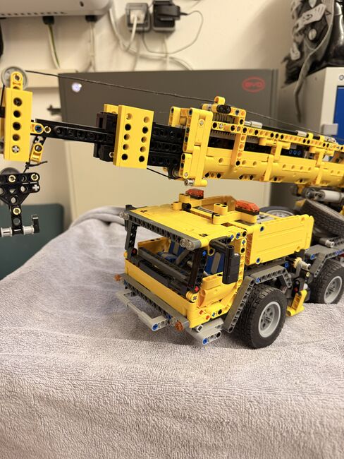 Lego Technik- mobiler Schwerlastkran, Lego 42009, Julia Kößer, Technic, Image 6