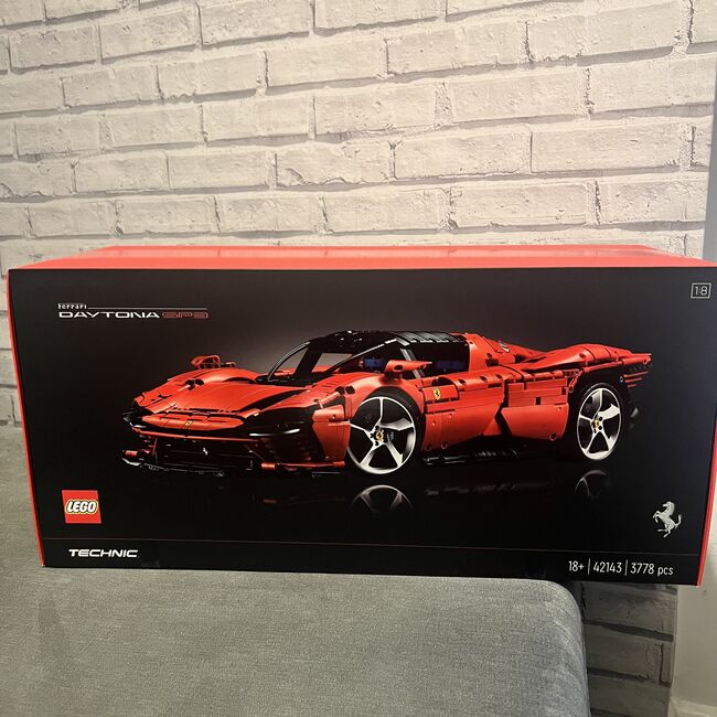 Lego tecnic Ferrari Daytona SP3 42143, Lego 42143, Maisie Jameson, Technic, Sheffield