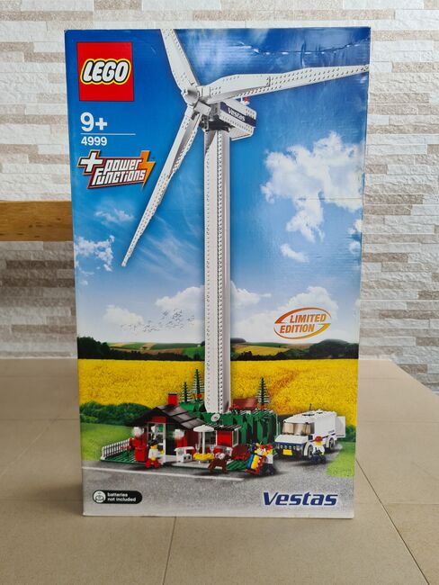 Lego Vestas Wind Turbine Limited Edition #4999, Lego 4999, Mr Foo, Town, Singapore