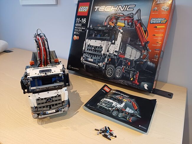Mercedes-Benz 3245, Lego 42043, Sue Johns, Technic, Worcester, Image 3