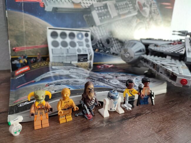 Millenium Falcon, Lego 75257, Brickbuy, Star Wars, Image 3