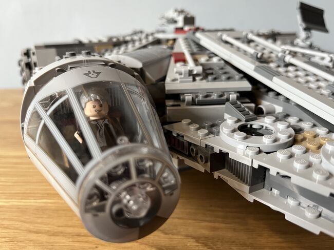 Millennium Falcon, Lego 75105, Helen Armstrong, Star Wars, Bristol, Image 6