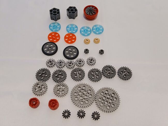 Mixed Cogs + Pulley Wheels, Lego, Giles, Technic, Exeter