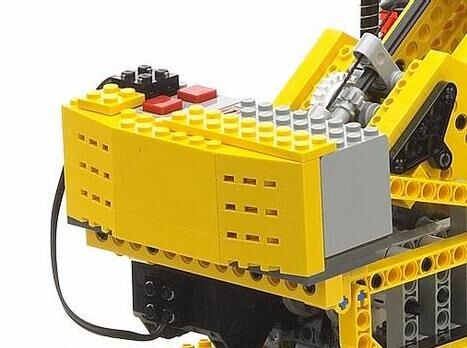 Mobile crane, Lego 8421, BrickFlip, Technic, Leimuiden, Image 3