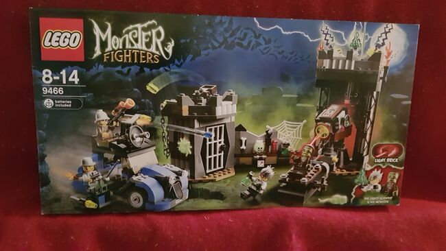 Monster Fighters: The Crazy Scientist & His Monster, Lego 9466, Simone Whitely, Monster Fighters, Gisborne(vic)
