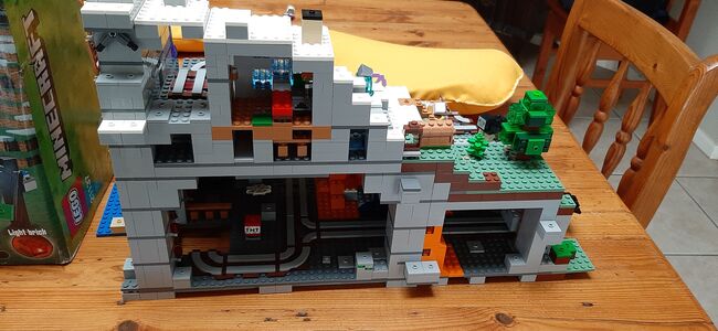 The mountain cave, Lego 21137, Ben de Villiers, Minecraft, George, Image 2