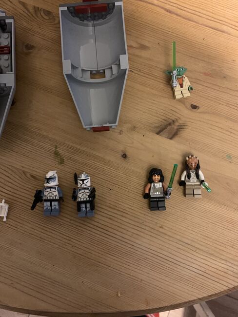 Republic frigate, Lego 7964, James Eshelby, Star Wars, Aylesbury, Abbildung 2