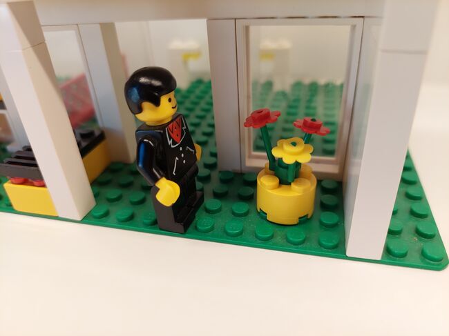 Restaurant / Breezeway Cafe, Lego 6376, Elke, Town, Linz, Image 11