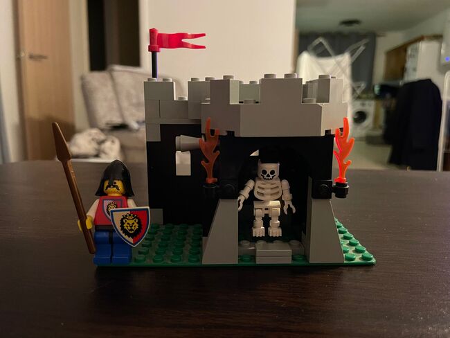 Royal Knights (Castle) - Skeleton Surprise, Lego 6036, John Barnes, Castle, Canterbury, Abbildung 4