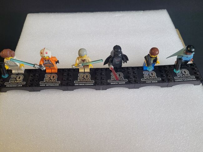 Set of 6 20th anniversary Star Wars minifigs, Lego, Ian, Star Wars, Leumeah 