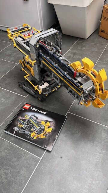 Schaufelbagger von Lego Technic, Lego 42055, Robin Gretener, Creator, Rüschlikon, Image 2