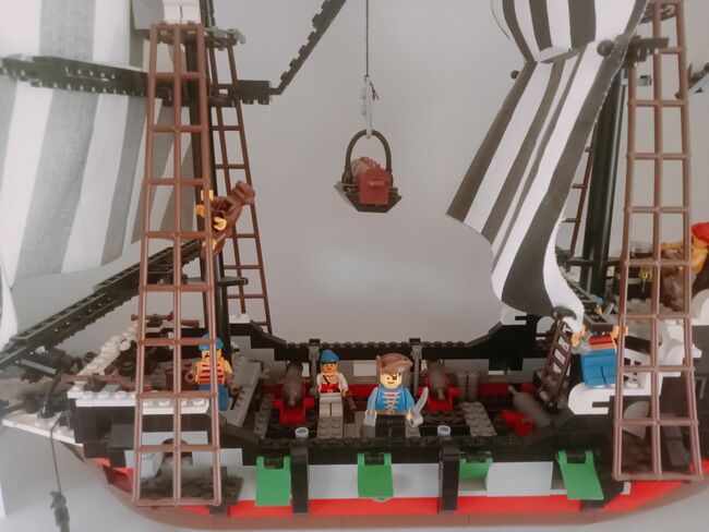 Skull eye schooner, Lego 6286, Roger M Wood, Pirates of the Caribbean, Norwich, Image 2