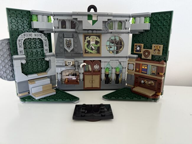 Slytherin House Banner, Lego 76410, Georgia Bottger, Harry Potter, Cape Town , Abbildung 2