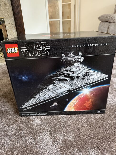 Star Wars Imperial Star Destroyer, Lego 75252, Sally Dalrymple, Star Wars, Reading