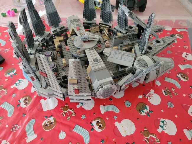 Star wars Millennium falcon, Lego, Lee , Star Wars, South ockendon, Abbildung 3