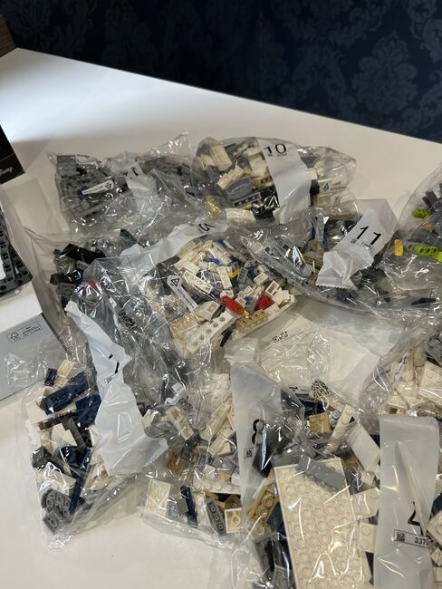 Star Wars R2 D2, Lego, Claire Watterson, Star Wars, Manchester , Abbildung 4