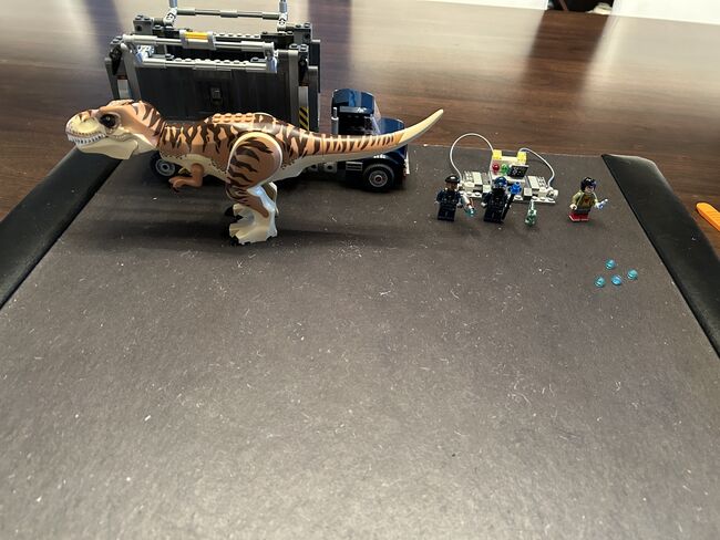 T. rex Transport, Lego 75933, Peter da Costa, Jurassic World, Toronto, Image 2