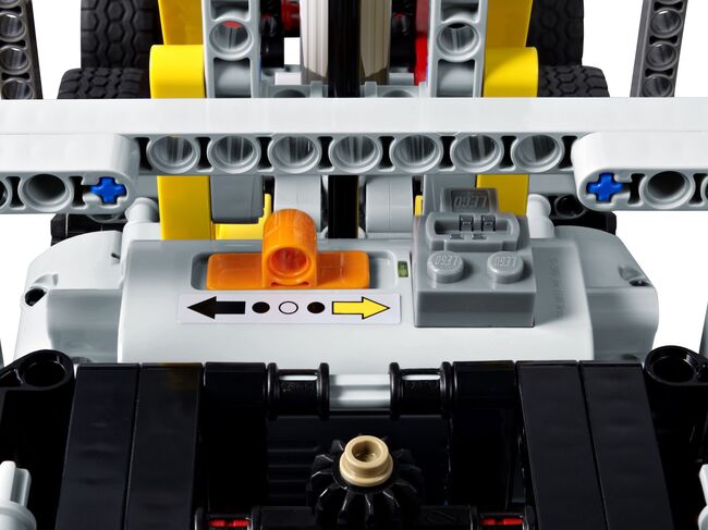 Technic Logging Truck, Lego, Dream Bricks (Dream Bricks), Technic, Worcester, Image 7