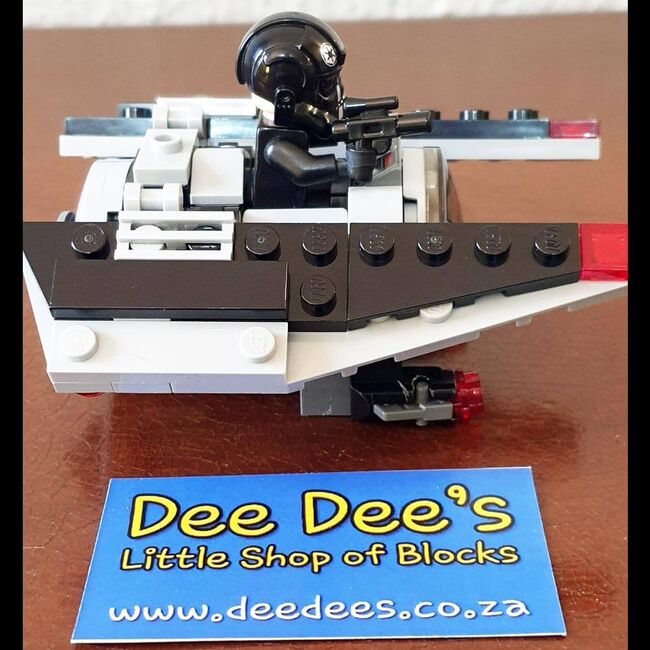TIE Striker Microfighter, Lego 75161, Dee Dee's - Little Shop of Blocks (Dee Dee's - Little Shop of Blocks), Star Wars, Johannesburg, Abbildung 2