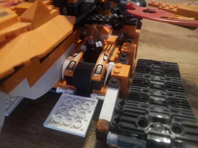 Tiger's Mobile Command 70224 Chima set, Lego 70224, Bernard, Legends of Chima, Cape Town, Image 3