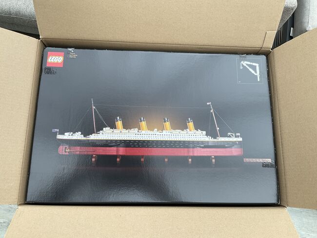 Titanic - brand new and unopened, Lego 10294, Duncan Good, Exklusiv, Stroud, Abbildung 2