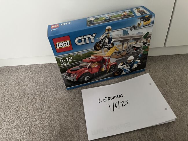 Tow truck trouble, Lego 60137, LegoMum, City, Lichfield