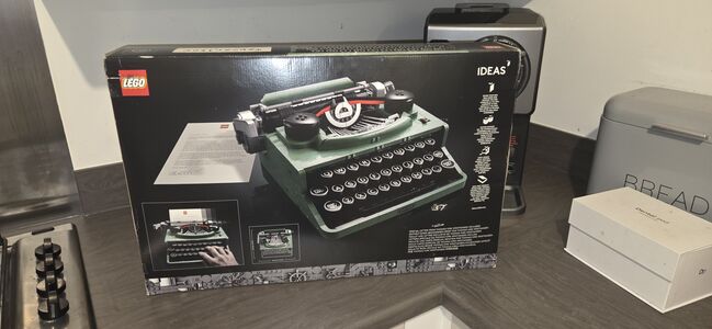 Typewriter Retired Product, Lego Lego IDEAS #035, Steven Hall, Ideas/CUUSOO, Newton Aycliffe