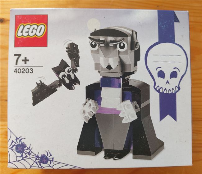 Vampire and Bat, Lego 40203, Tracey Nel, Creator, Edenvale