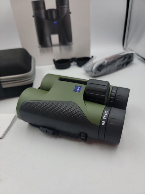 ZEISS Terra ED 10x 42 mm Outdoor-Fernglas, Lego, Bruno, Diverses, Lausanne, Abbildung 2