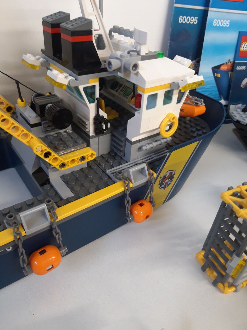 Deep sea exploration vessel lego online