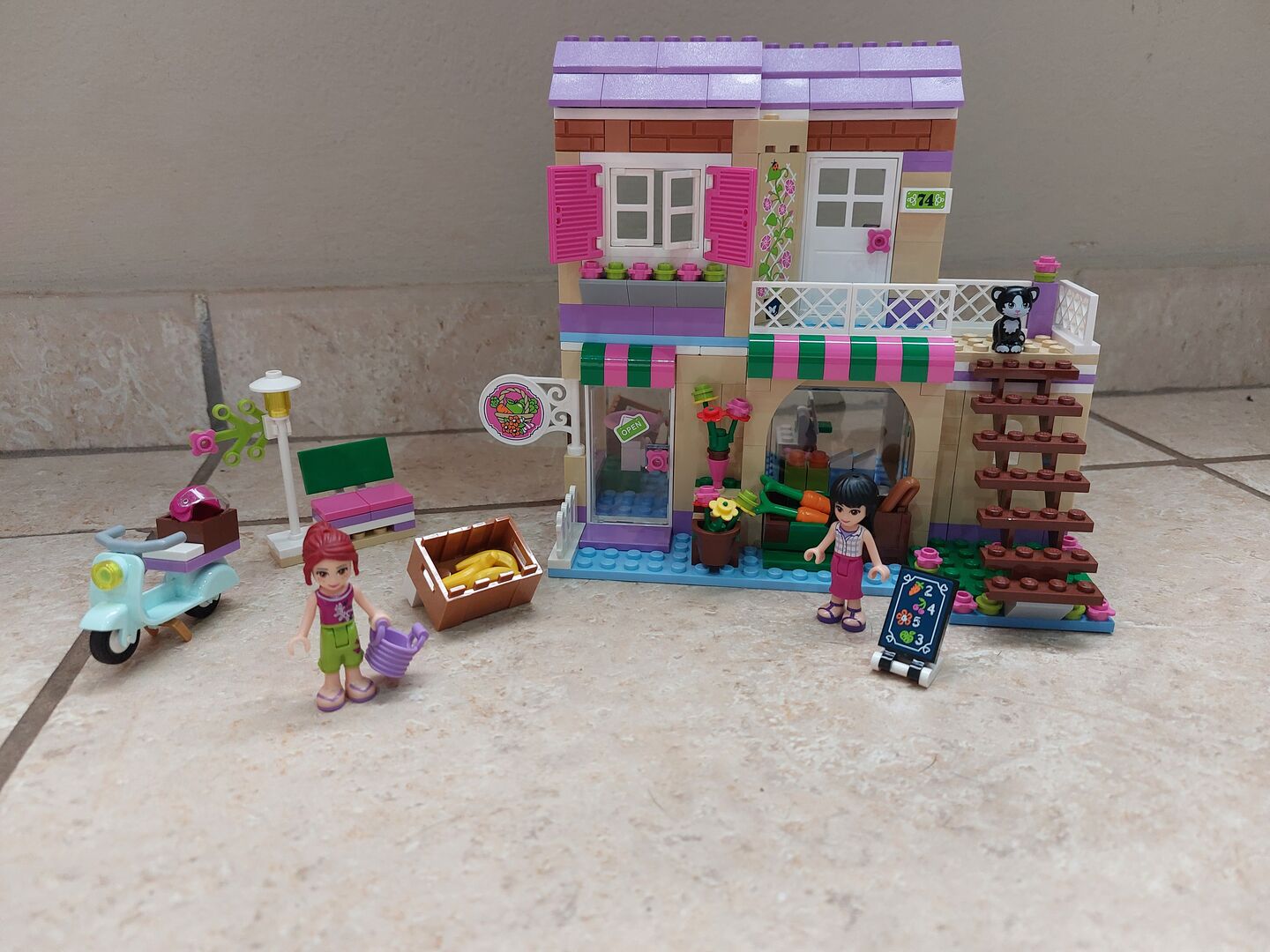 Lego Friends Heartlake Food Market 41108