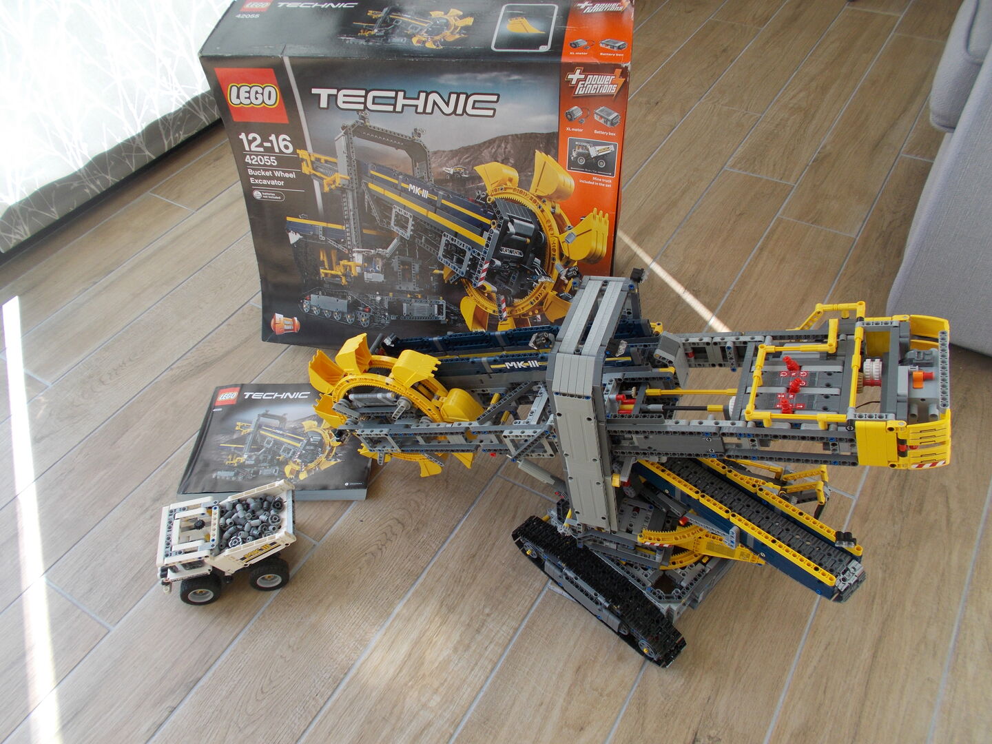 Lego technic bucket on sale